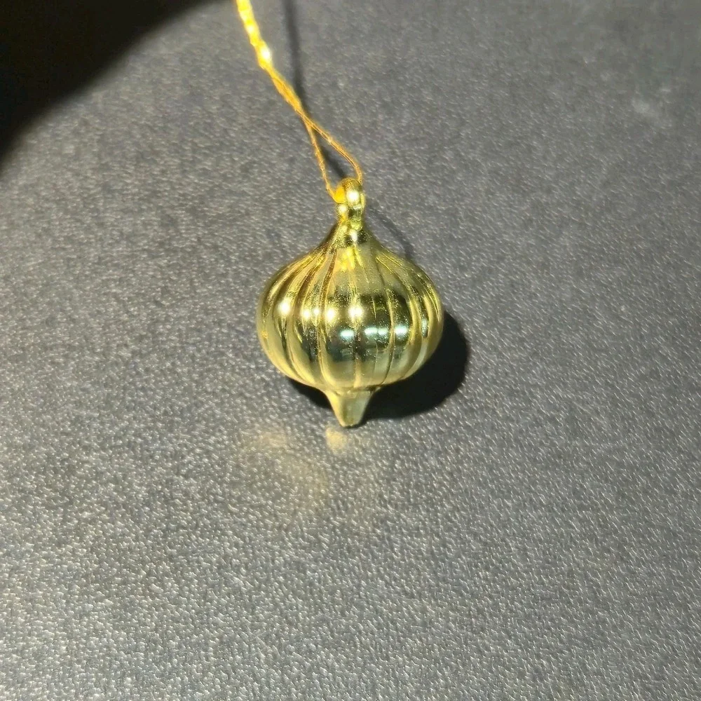 Lot Of (7) Miniature Gold Pumpkin Shaped Christmas Ornaments
